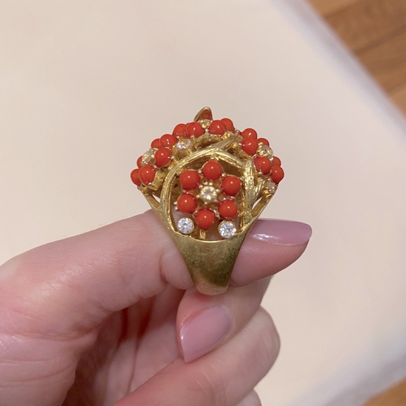 Juicy Couture flower butterfly dome ring - Picture 7 of 9